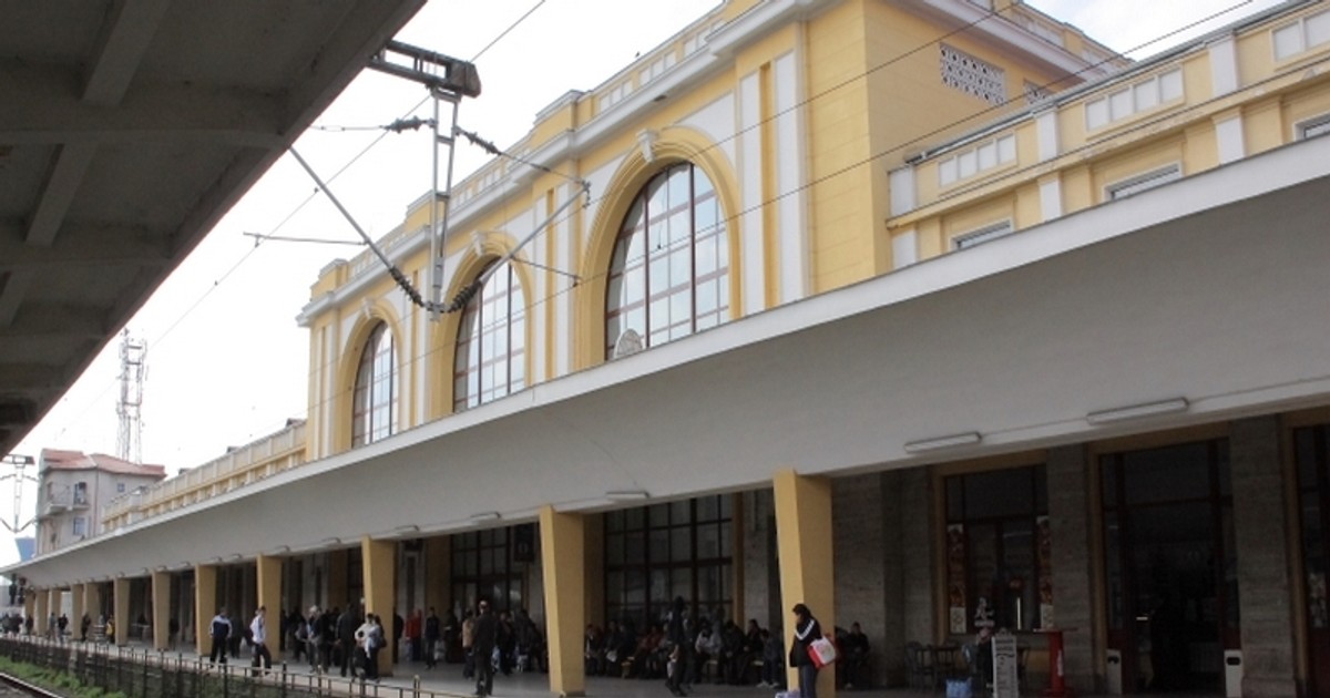 Trenurile care trec prin Ploiești Sud vor avea întârzieri, între 12-26 iunie