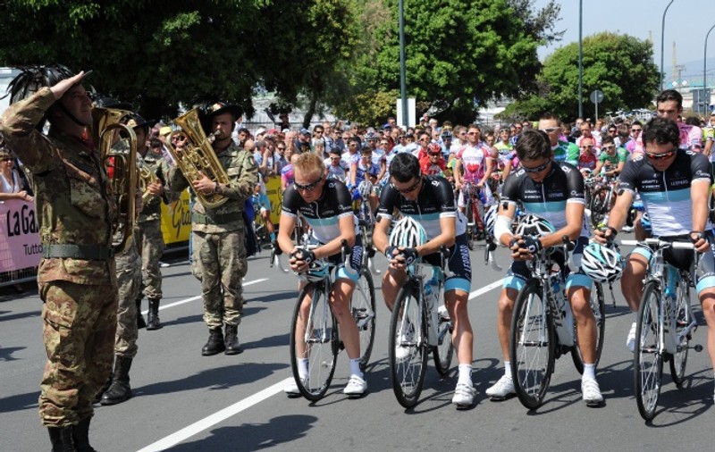 Minut de reculegere în memoria ciclistului belgian Wouter Weylandt
