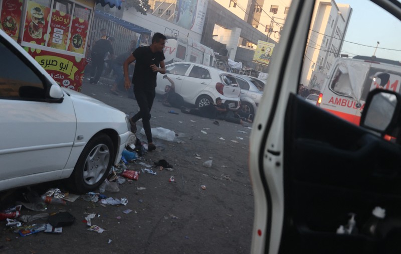 Un bombardament asupra unui convoi de ambulanțe în Gaza s-a soldat cu „zeci de morţi şi răniţi", susține Hamas. Cum explică armata israeliană atacul