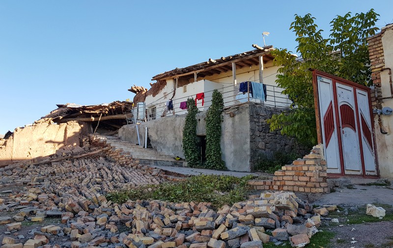 Cutremur cu magnitudinea 5,7 în Iran. Peste 270 de persoane au fost rănite