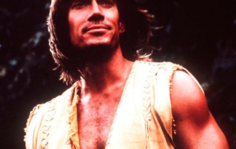 Îl mai ţii minte pe KEVIN SORBO din HERCULE? Uite cât de mult A ÎMBĂTRÂNIT! | FOTO