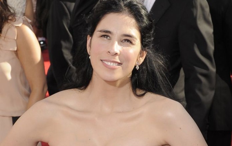 Sarah Silverman către Papa: ”Vinde Vaticanul. Hrăneşte lumea!”