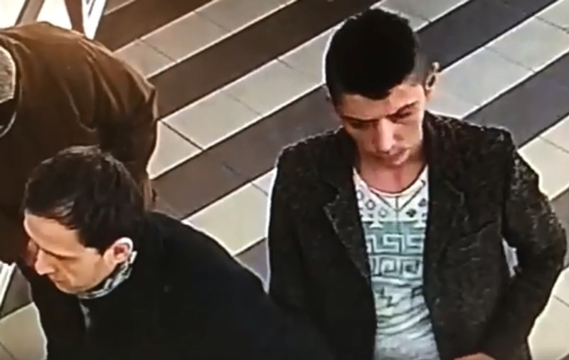VIDEO | Un hoț a fost filmat când a furat un portofel! Poliția cere ajutorul celor care-l cunosc pe individ să-l demaște