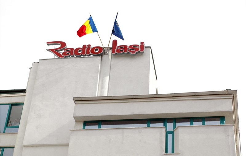 Secretomania Radio România Iași: Salariile șefilor și decontările pentru deplasări sunt informații personale. „Putem fi amendați dacă vi le dăm”