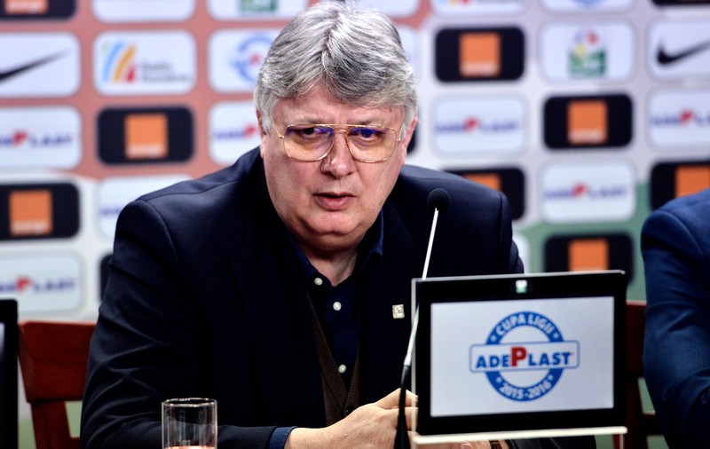 Președintele LPF, Gino Iorgulescu, le-a răspuns celor care s-au plâns că joacă pe frig și pe terenuri înghețate: "Liga 1 le oferă o pâine care nu e deloc rea"