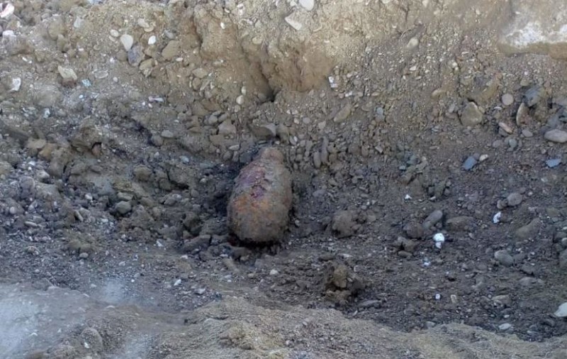 Bombe găsite lângă un pod de cale ferată din județul Bistriţa-Năsăud. Pirotehniștii au intrat imediat în alertă