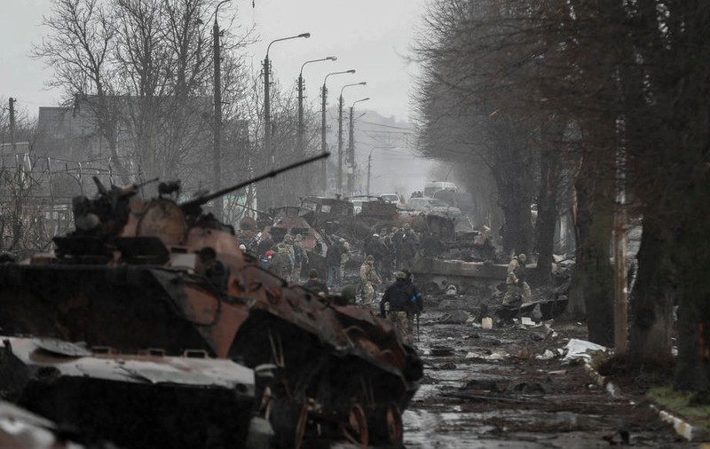 O primăriță din Ucraina, soțul și fiul ei, răpiți și uciși de soldații ruși. Unde au fost găsite trupurile lor