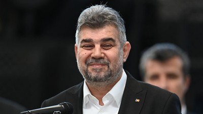 PETRESTI - FABRICA DE CAMIOANE MILITARE