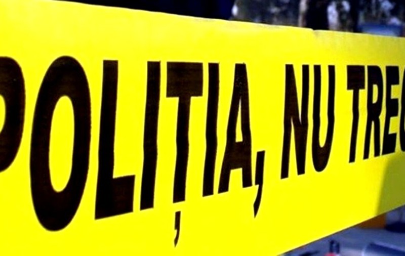 Un băiat de 14 ani din Timiș a furat mașina părinților și a plecat noaptea la plimbare. Puștiul s-a ales cu dosar penal