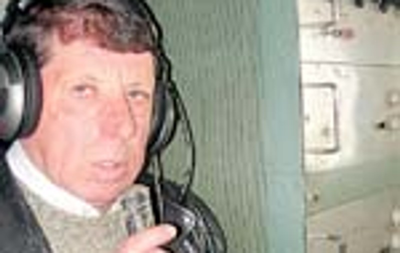 Un primar vasluian transmite prin radio stirile din comuna