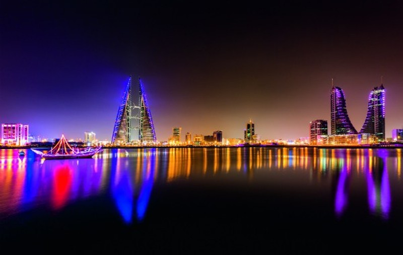 Mall virtual cu 100 de magazine. Găselnița Guvernului din Bahrain pentru a ajuta companiile locale