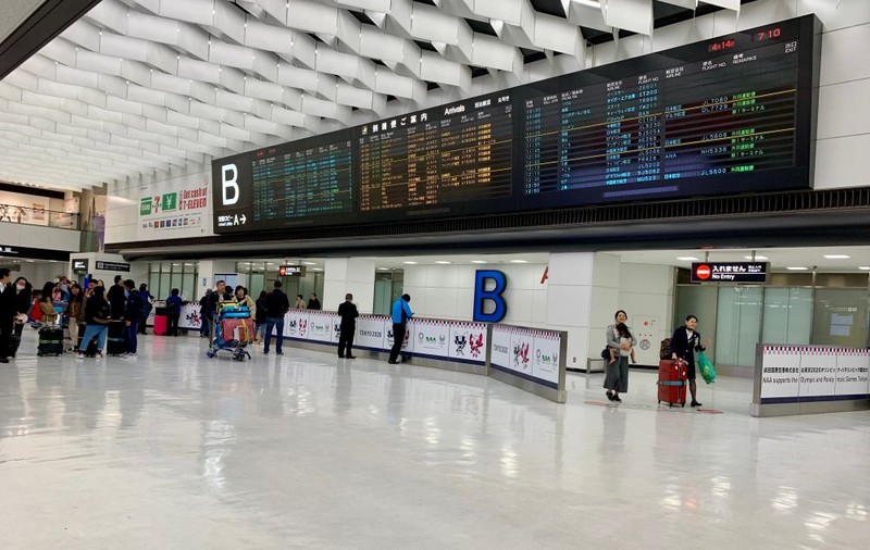 Părinții copiilor abandonați pe aeroporturile din Milano și Tokyo dau în judecată asociația care a organizat taberele. Ultima reacție a organizatorilor: „Toate proiectele sunt suspendate”