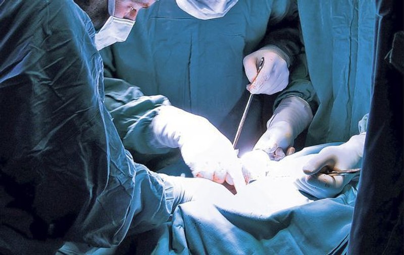 A fost înregistrat primul pacient pentru transplant pulmonar în România. Când ar putea loc intervenţia
