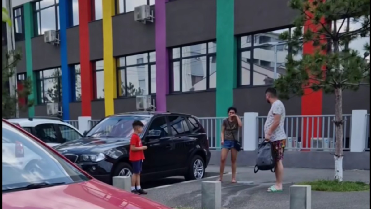 Agresiunea a avut loc în fața unui copil. Foto Captură video