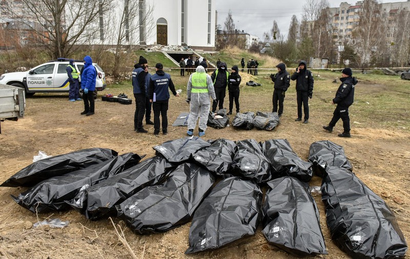 Cadavrele a 765 de civili au fost recuperate în regiunea Kiev, de când soldații ruși au părăsit zona