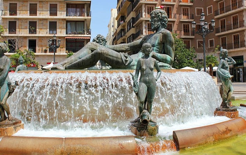 Un city break în Valencia îți oferă libertatea de a explora orașul în modul tău!