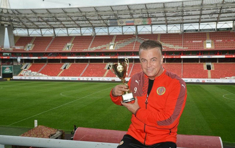 VIDEO/ Adrian Enache se menține în formă prin… credință! ”Mă rog în fiecare seară”