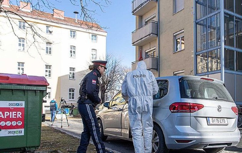 Gheorghiță, românul care a ucis o femeie cu 140 de lovituri de foarfecă, în Austria, i-a terorizat pe gardienii închisorii din Graz