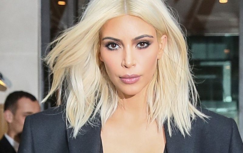 Poanta zilei! Fotografia care arată ce părere are Internetul despre noul look al lui Kim Kardashian
