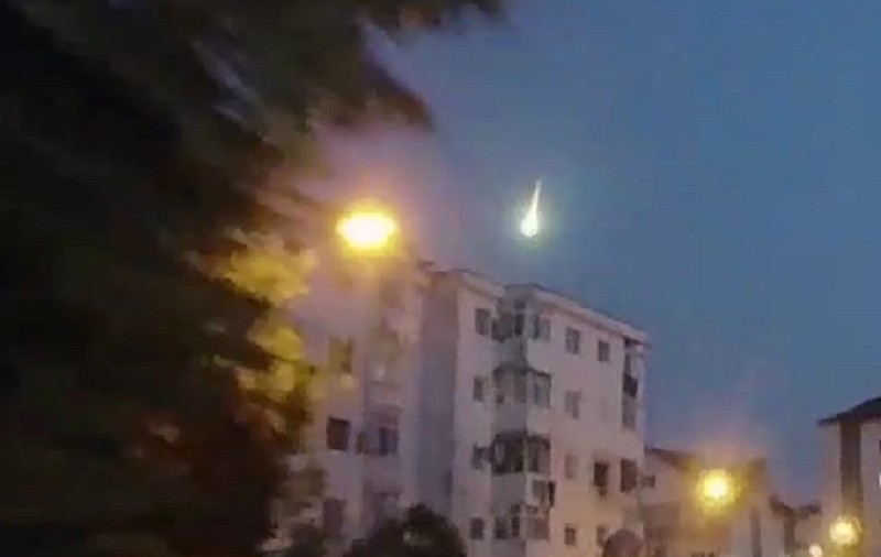 Șeful Salvamont Hunedoara explică de ce s-au alertat salvatorii când a trecut marți seara un meteorit peste orașele Lupeni și Uricani, din Valea Jiului