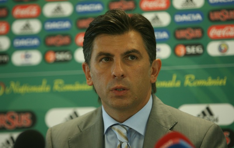 Ionuţ Lupescu, despre situaţia selecţionerului: "S-a trezit într-un mare scandal. Este un caz sensibil!"