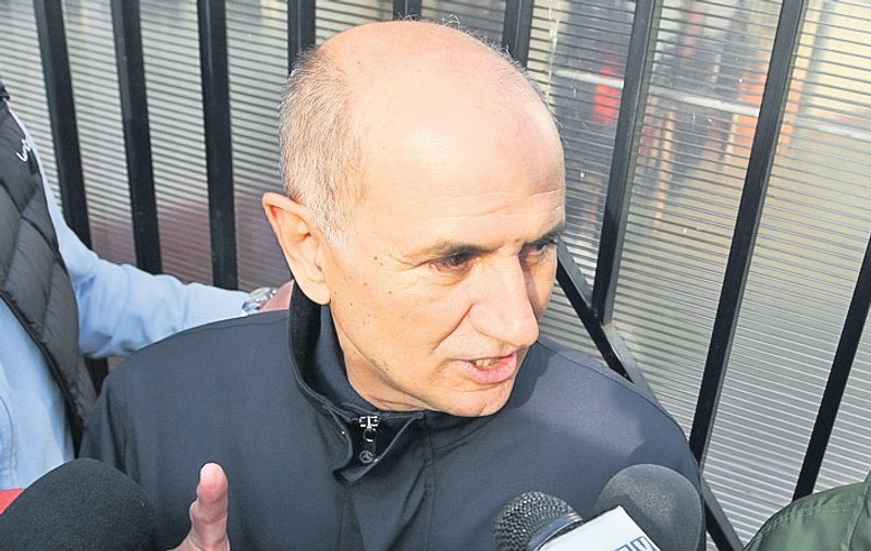 Cărțile l-au scos pe George Copos din închisoare