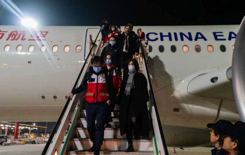 China anunță deja sfârșitul perioadei dificile, chiar dacă există avertismente despre un posibil nou val pandemic