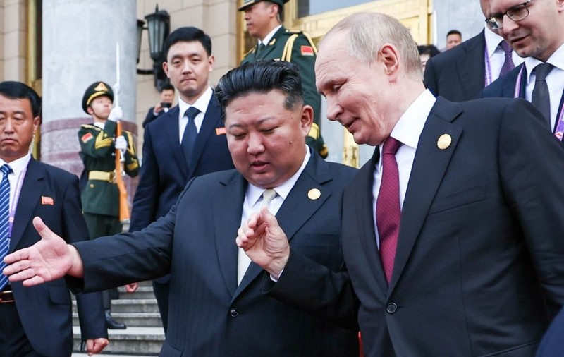 Cum îl folosește Putin pe Kim Jong-un în războiul din Ucraina. Nordul dă miliarde, Rusia oferă doar firimituri