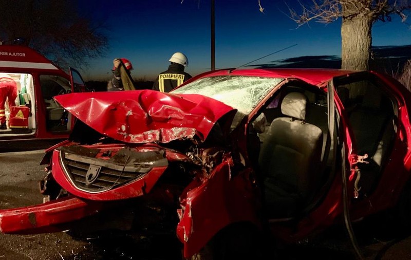 FOTO | Accident grav în Teleorman, în ziua de Crăciun. Doi tineri au murit, un al treilea este la spital / FOTO&VIDEO