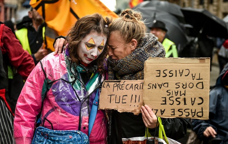 Alegeri Franța | Fractura profundă dintre Franța prosperă și cea „uitată” explică lupta strânsă dintre Macron și Le Pen în turul II al prezidențialelor
