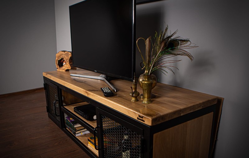 Wood Bucovina produce mobilier cu personalitate și design unic