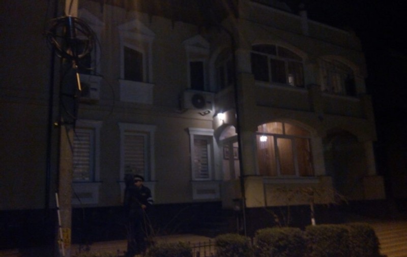 Tragedie în familia unui deputat din Republica Moldova. Fiul lui a fost împuşcat mortal, din greşeală, de fratele mai mic