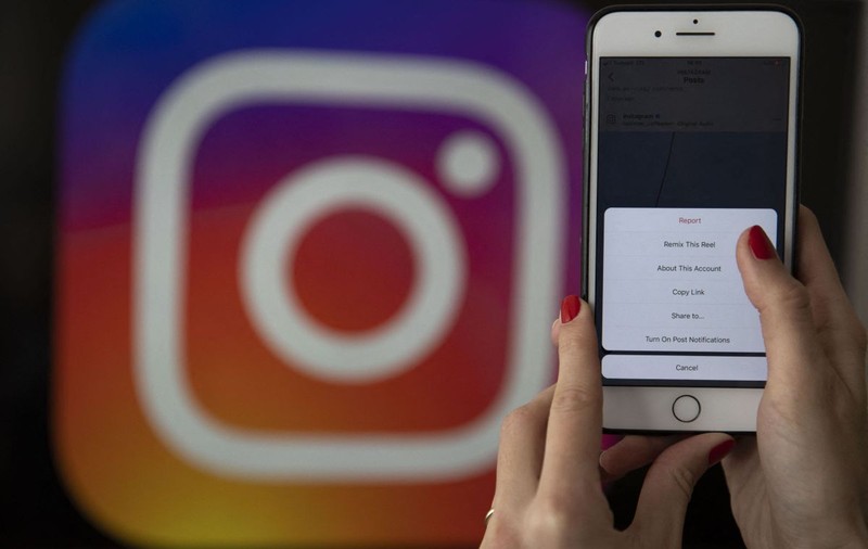 Instagram introduce noi setări de securitate pentru minori