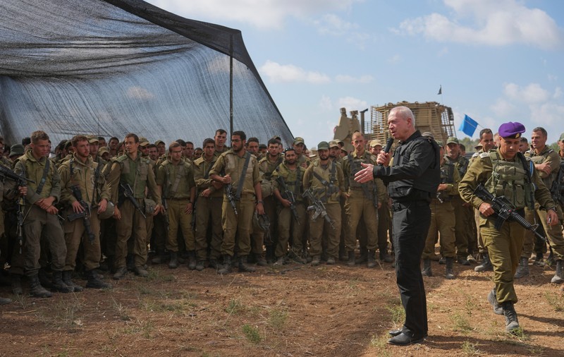 „Războiul este abia la început și, din păcate, va trebuie să plătim un preț”. Mesajul ministrului israelian al apărării către o unitate de comando de elită