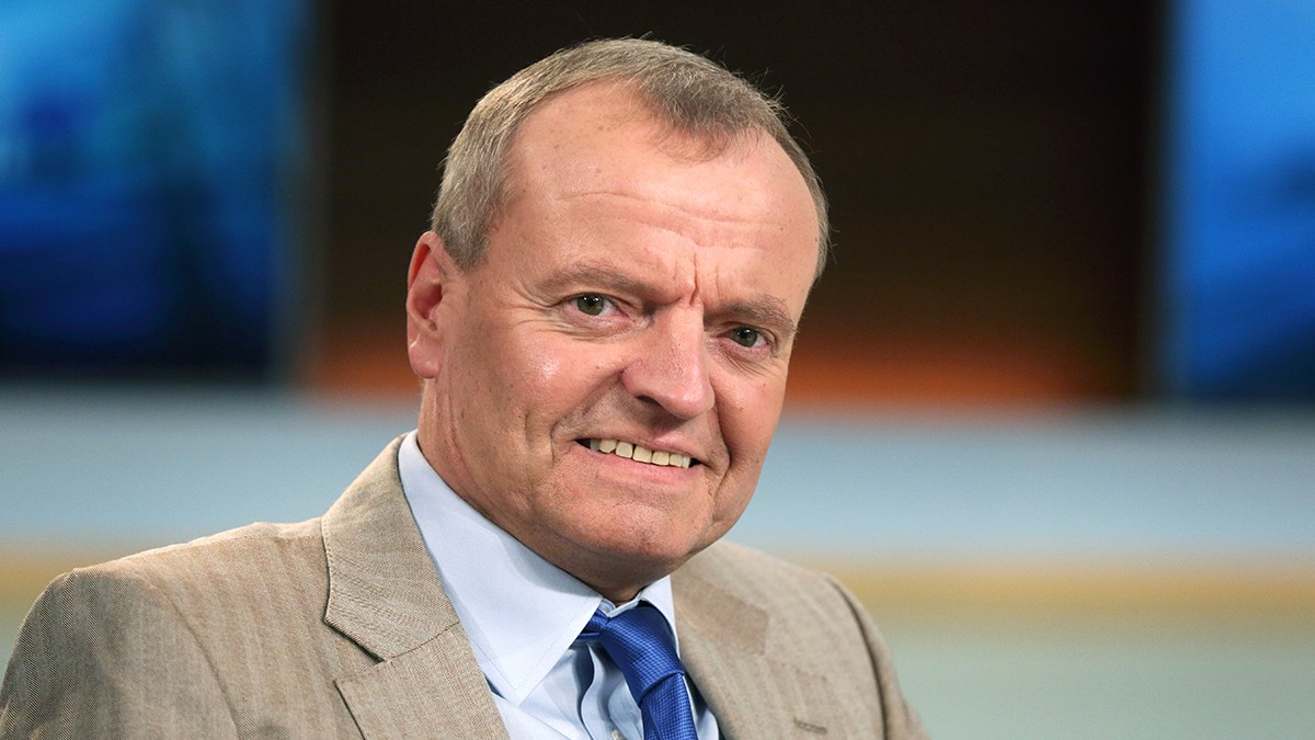 Prof. Dr. Manfred Spitzer (psihiatru și șeful Clinicii Universitare de Psihiatrie din Ulm) ca invitat la emisiunea ANNE WILL de la ARD, pe 30 octombrie 2016, la Berlin