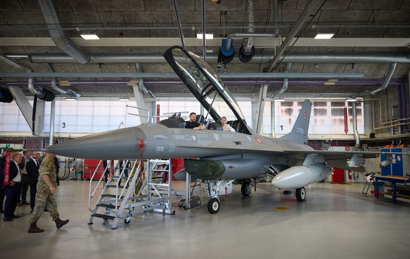 Zelenski cere Occidentului, după bombardamentul rușilor asupra Harkovului, să trimită mai repede avioanele F-16 și sistemele Patriot