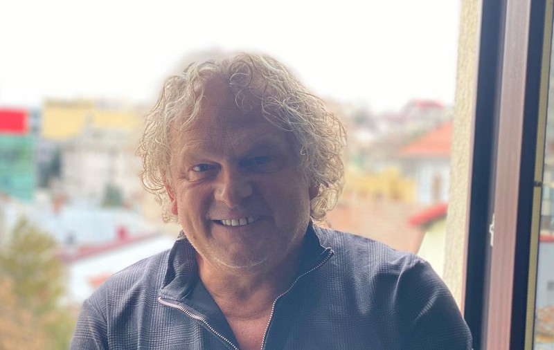 Leonard Miron, amintiri triste din copilărie. Tatăl lui era violent: „O bătea pe mama, însărcinată. Sărea cu picioarele pe burta ei”