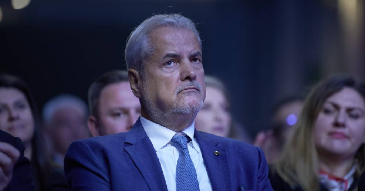 Adrian Năstase la Congresul extraordinar al Partidului Social Democrat, desfasurat la Romexpo, Bucuresti, vineri, 7 noiembrie 2025