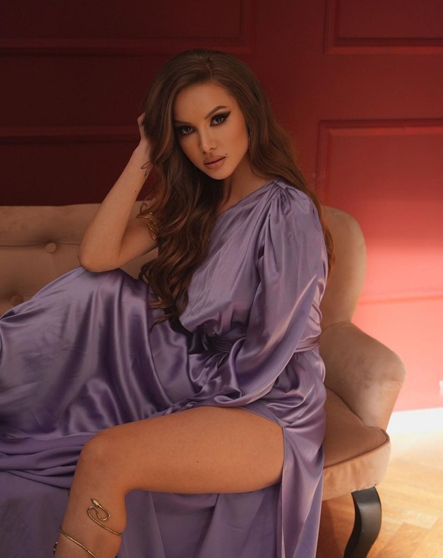 Otilia Bilionera are un nou iubit: „După două zile, și-a tatuat numele meu pe mână”. Cum s-au cunoscut
