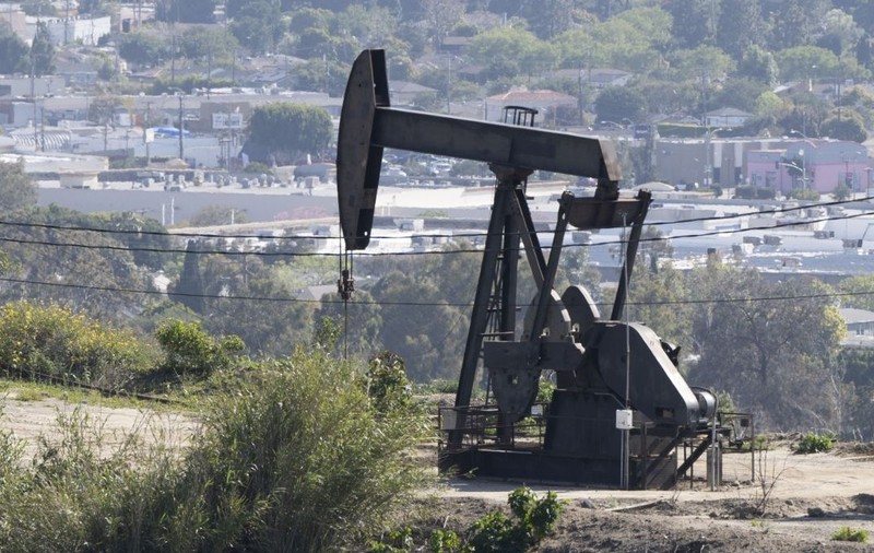 Prețul petrolului a scăzut joi, 15 octombrie, cu peste un dolar pe baril. Foto: Hepta