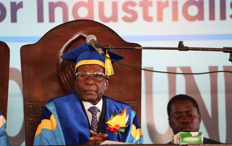 Criză în Zimbabwe | Robert Mugabe, prima apariție de la lovitura de stat a armatei