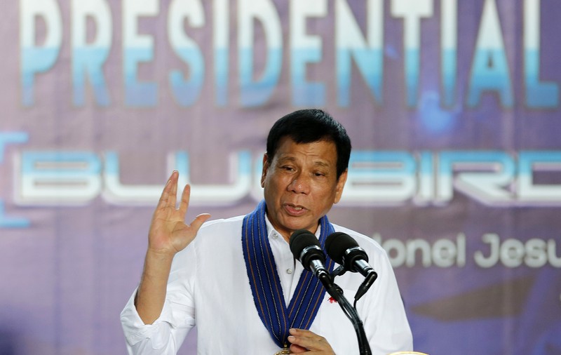 VIDEO | Rodrigo Duterte i-a cântat o melodie de dragoste lui Donald Trump