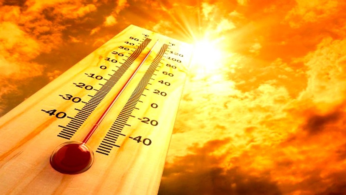 Circulația mașinilor de peste 7,5 tone, interzisă în 15 județe avertizate cu cod portocaliu.