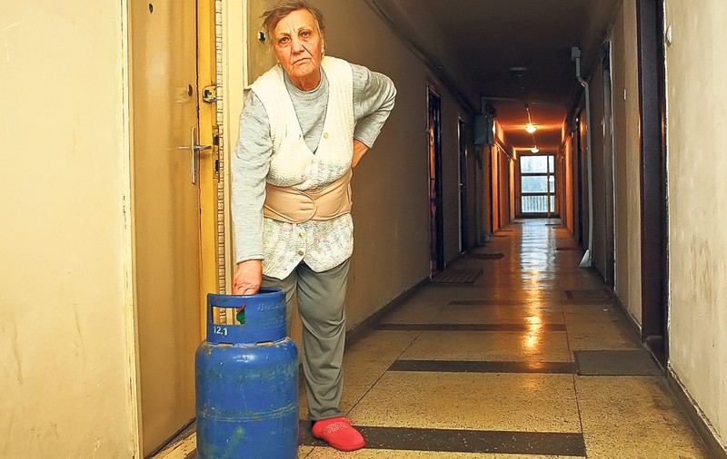 «Toată viaţa am cărat butelii»