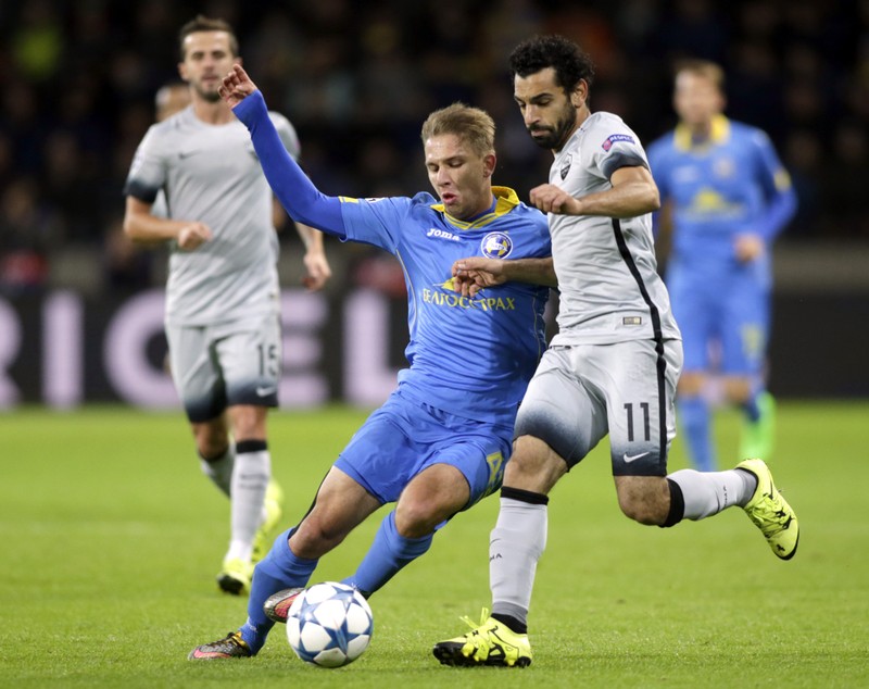 Liga Campionilor, etapa a II-a: Ce măcel, pentru Măţel! Fundaşul român a greşit la primul gol marcat de Bayern Munchen. Barcelona a suferit enorm fără Messi. Rezultat-bombă în Belarus. Jose Mourinho nu s-a simţit ca acasă la Porto, Chelsea a "furat-o" / GALERIE FOTO