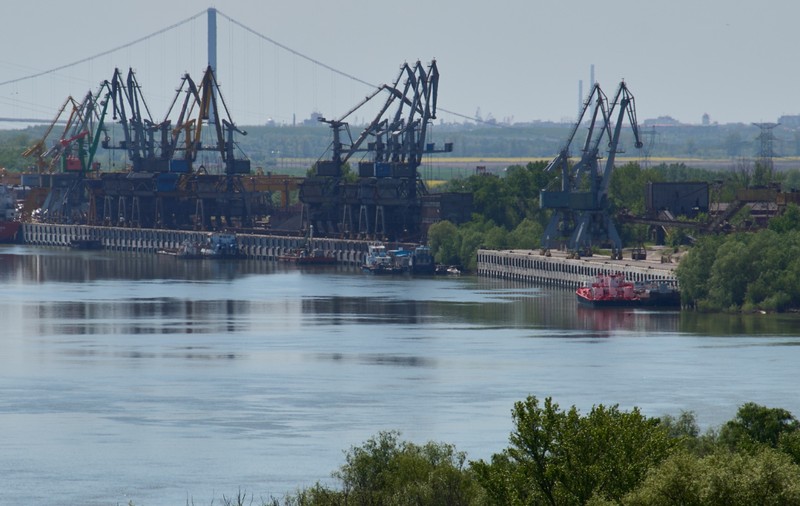 Romportmet Galați, care operează 10.000.000 de tone de marfă pe an, are probleme financiare: cum vrea operatorul portuar să scape de datorii