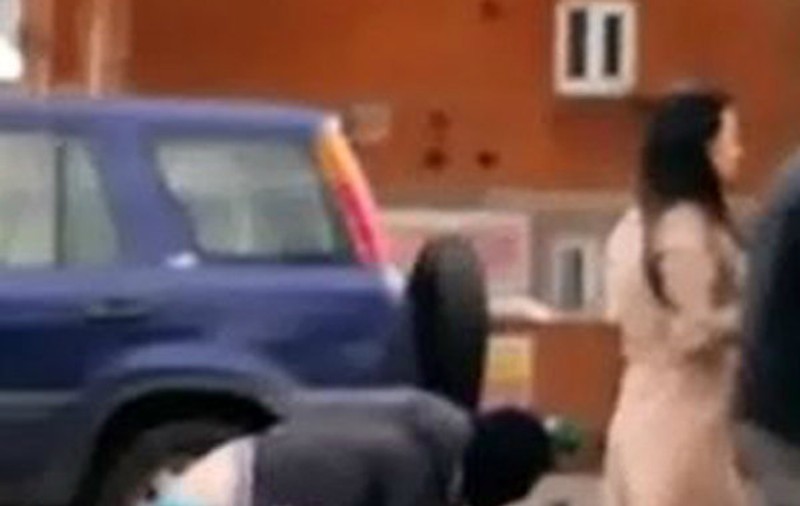 Bărbații o plătesc ca să îi umilească! Câștigă și 10.000 de lire sterline pe lună! Cum arată tânără!