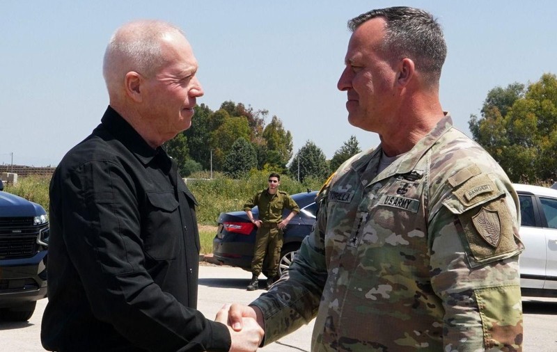 Şeful Comandamentului Central al SUA a ajuns în Israel pentru a coordona răspunsul împotriva Iranului. Reacția Teheranului