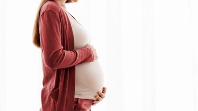 femeie-gravida-insarcinata