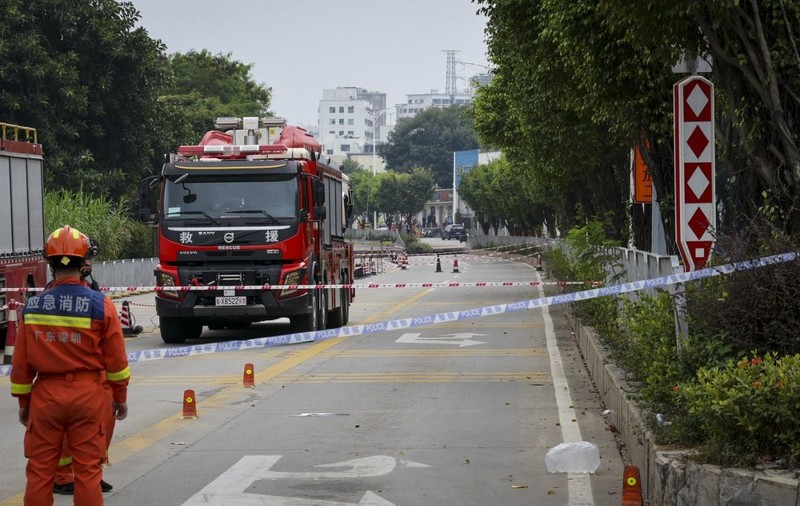 Incendiu uriaș la sediul BYD din China: focul a cuprins o parcare supraetajată și a distrus mașinile de casat